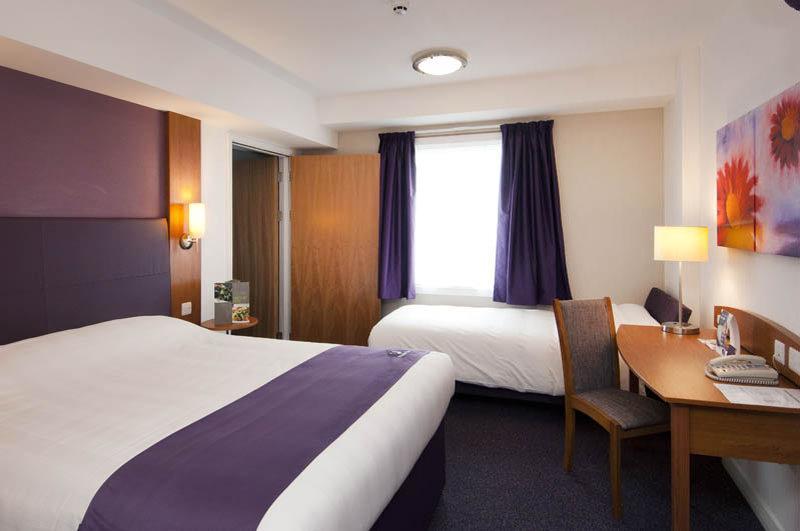 Premier Inn Bristol East Emersons Green Coalpit Heath エクステリア 写真